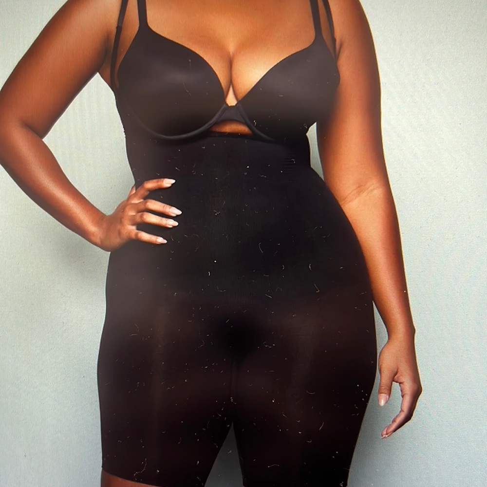 Skims open bust bodysuit shapewear